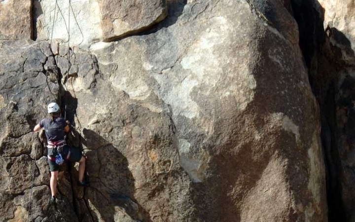 joshua tree rock climbing camp